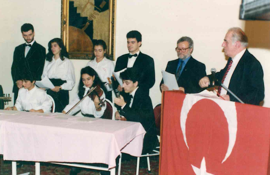 Gençlere Açık Kapı